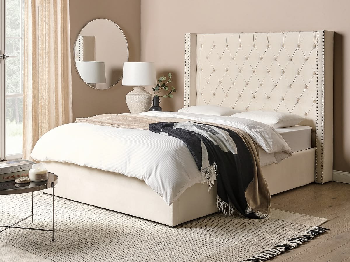 Wingback Chesterfield Diamonds Buttons Bed - Image 3