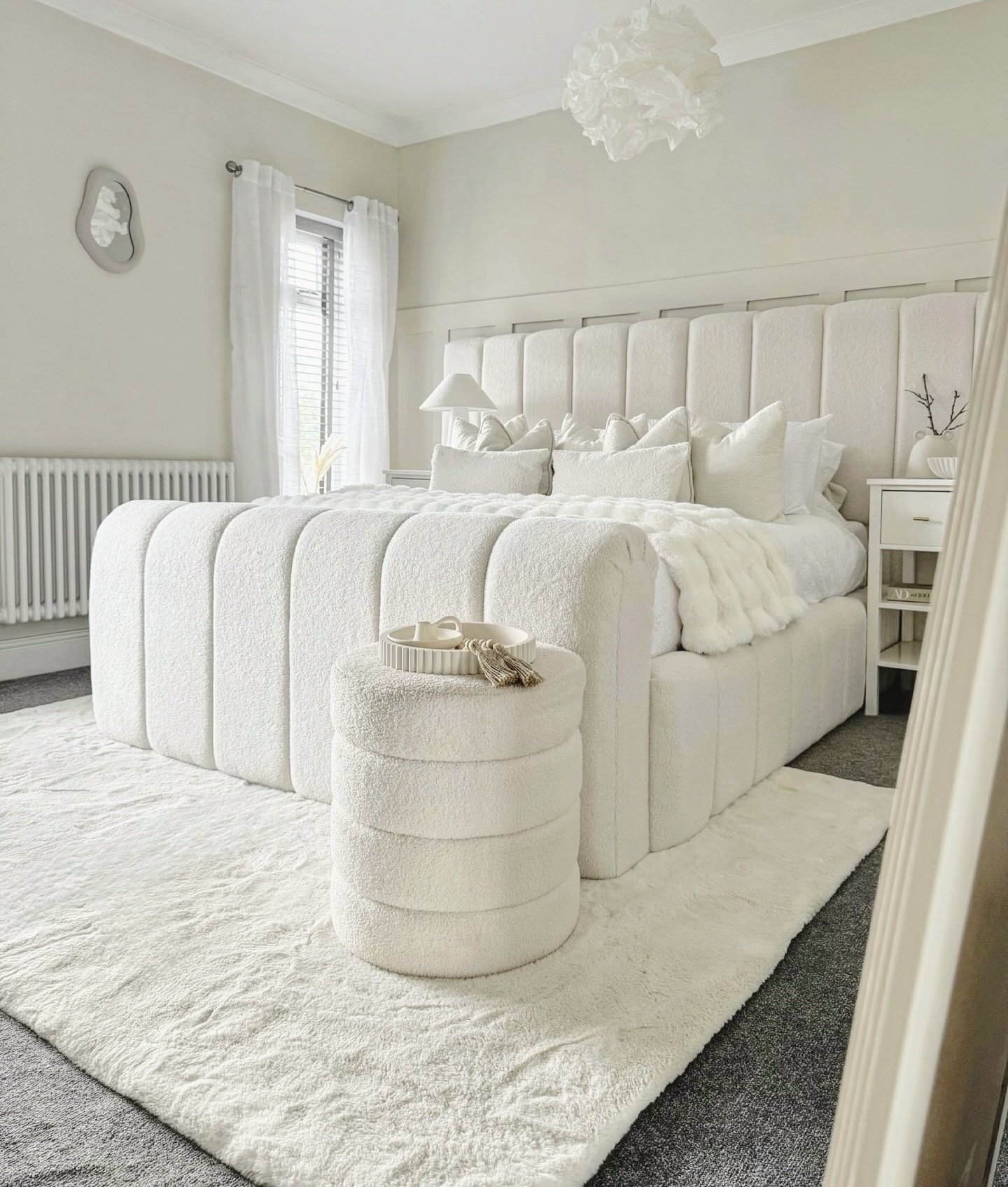 LUXE UPHOLSTERED PLATFORM BOUCLE WIDE HEADBOARD BEDFRAME - Image 5