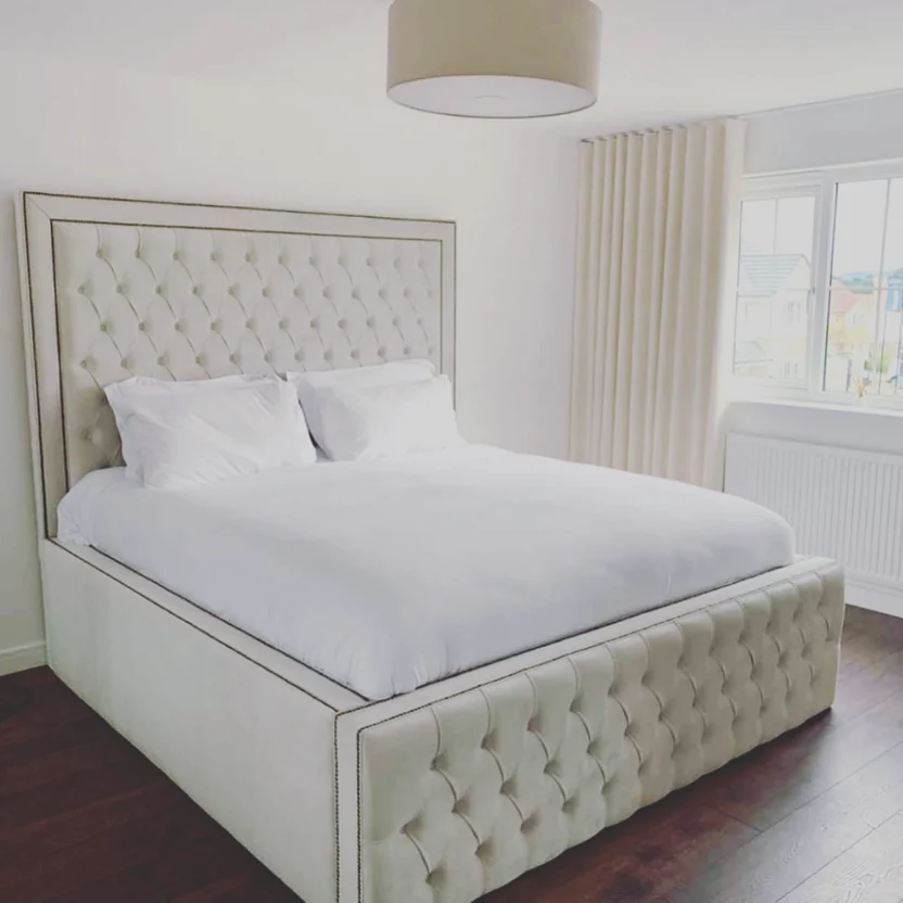 18'' Side Base Tufted Hilton Style Tall Headboard Upholstered Bed - Image 17