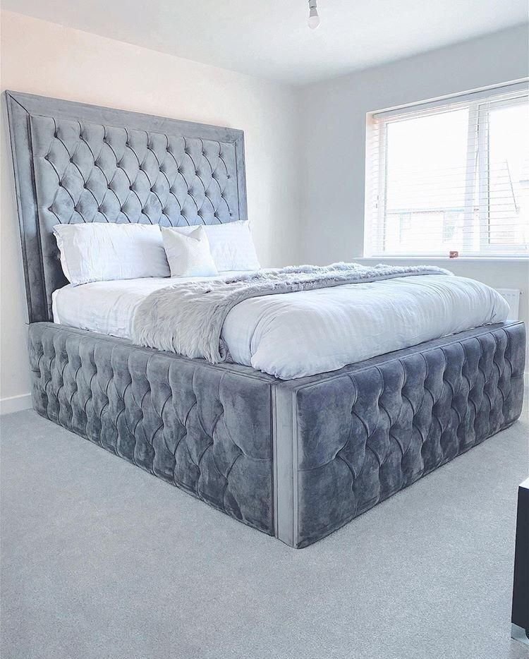 18'' Side Base Tufted Hilton Style Tall Headboard Upholstered Bed - Image 10