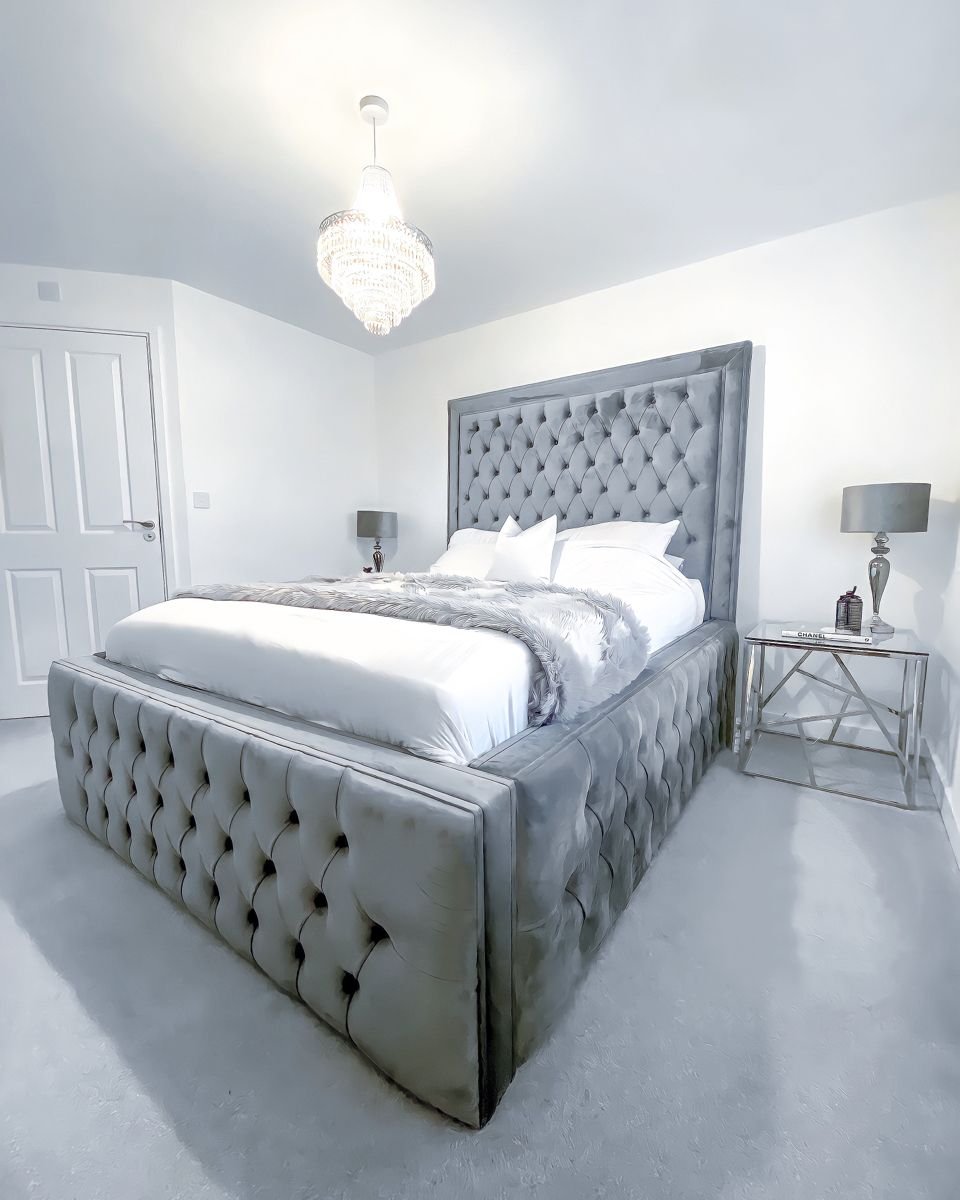 18'' Side Base Tufted Hilton Style Tall Headboard Upholstered Bed - Image 11